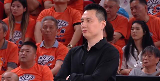ESPN记者：湖人队内部人士暗示詹姆斯父子可能一起转投新球队
